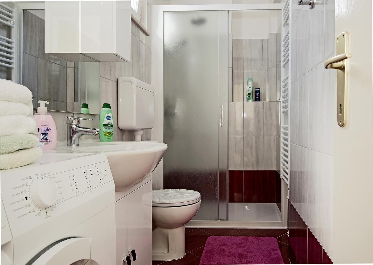 Valeriana Apartment Pula Ngoại thất bức ảnh
